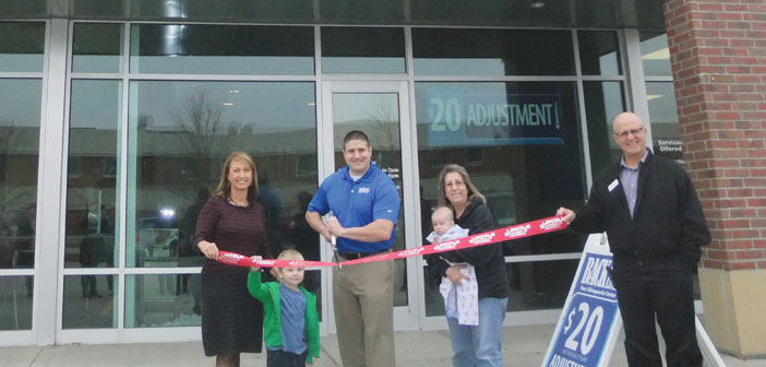 photo-back-in-line-ribbon-cutting