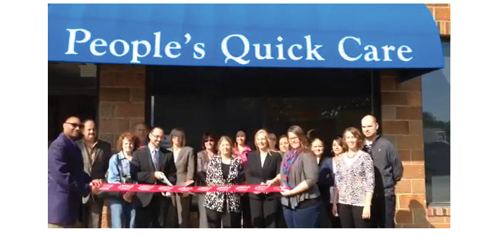 photo-peoples-quick-care-ribbon-cutting